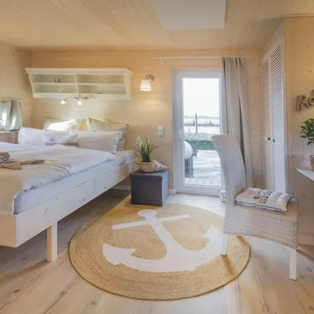 Houseboat South Beach דירה *
