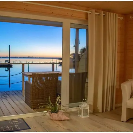 Houseboat South Beach Burgtiefe auf Fehmarn